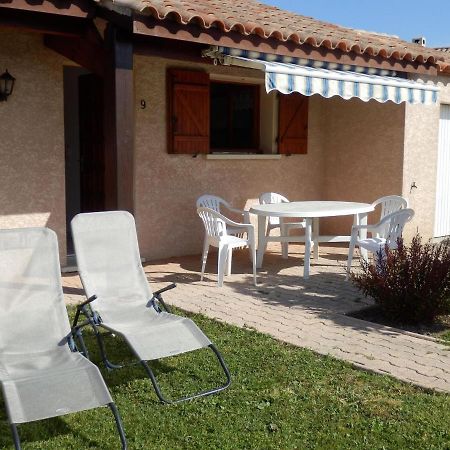 Pretty Villa With Above Ground Pool Saint-Genies-de-Fontedit Екстер'єр фото